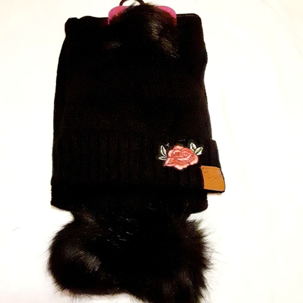 Black Embroidered Rose Hat and Scarf Set